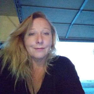 Meet your Posher, Rebekah